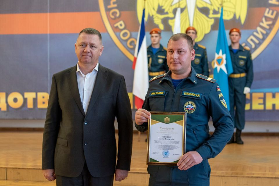 Михаил Афанасьев: Накануне одного из самых замечательных праздников в году — Дня народного единства вручил заслуженные награды Михаил Афанасьев: Накануне одного из самых замечательных праздников в году — Дня народного единства вручил заслуженные награды
