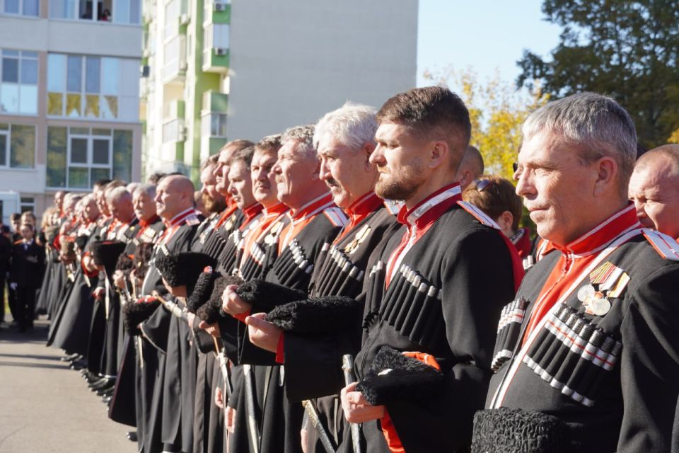 Сегодня у храма апостола Андрея Первозванного прошел чин освящения новой часовни Покрова Пресвятой Богородицы Сегодня у храма апостола Андрея Первозванного прошел чин освящения новой часовни Покрова Пресвятой Богородицы