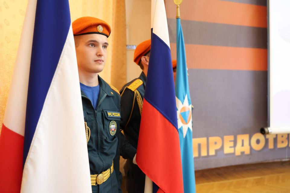 Торжественное собрание ко Дню народного единства Торжественное собрание ко Дню народного единства