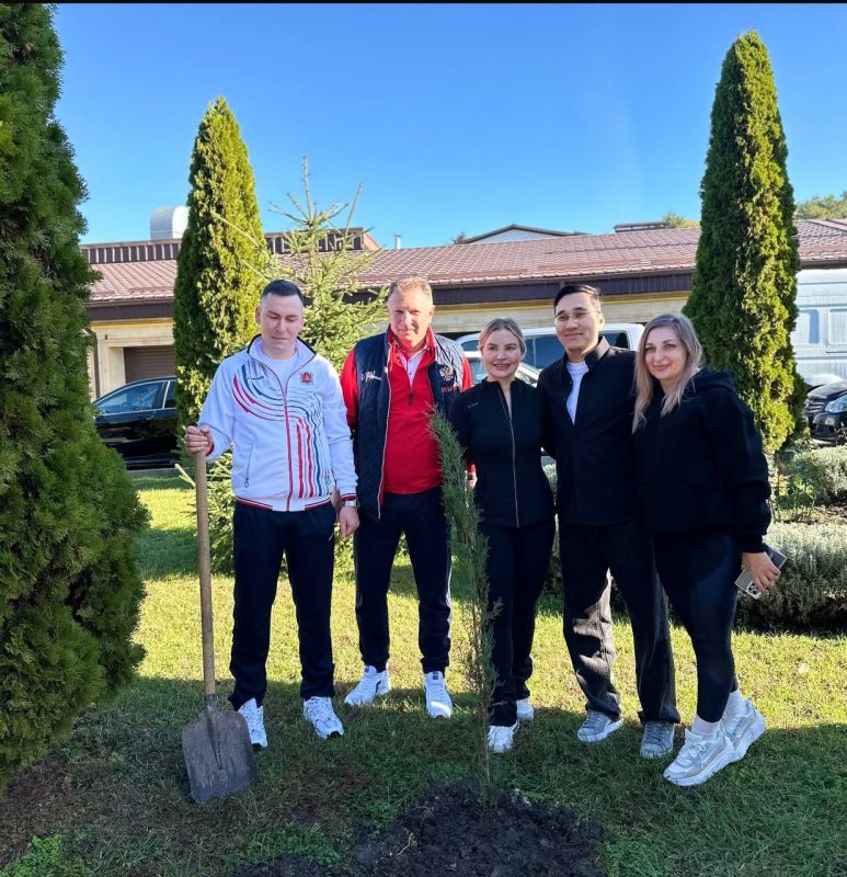 ����� ����������: ����� �������� ������� ��������� � ��������� ������ �������� ���, ���������� ��������� ������� ������ ����� ������� ��������� �������� ������ �� ����� "80-����� ������", ������������� �� ����������...