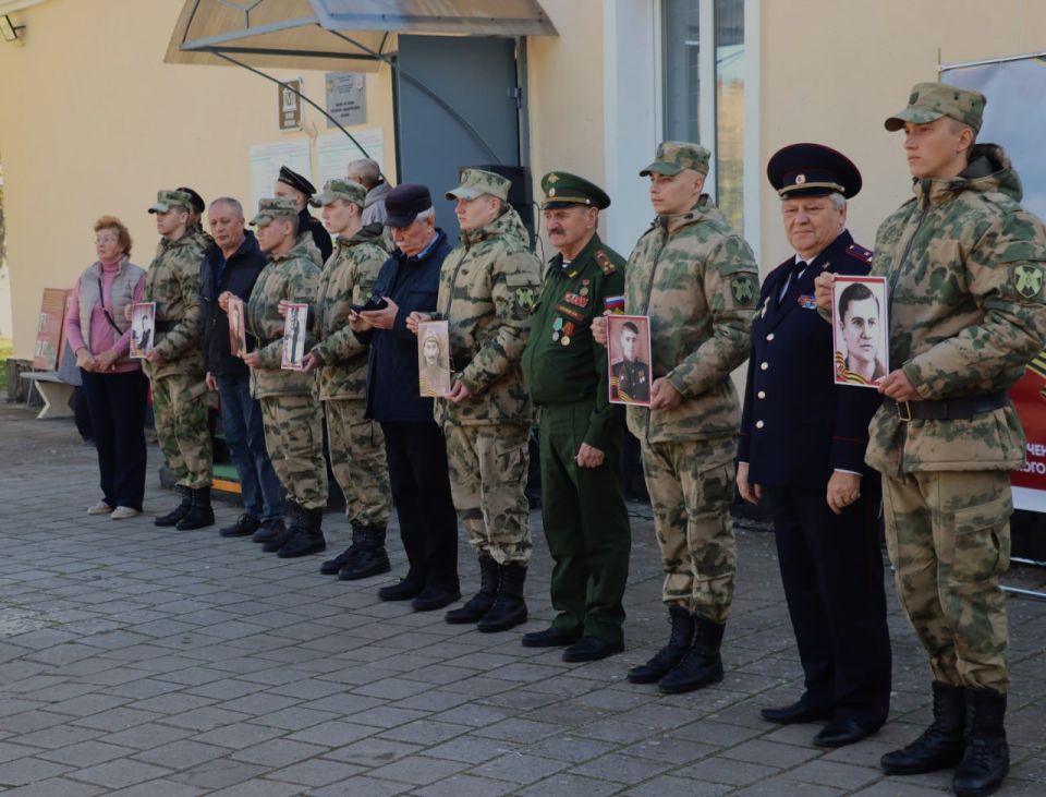 В Керчи почтили память героев Огненной земли В Керчи почтили память героев Огненной земли