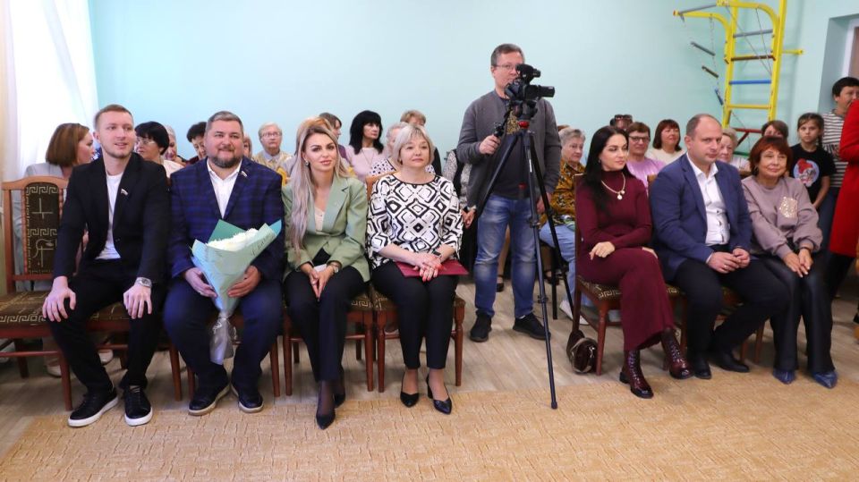 Анастасия Гридчина: С большим удовольствием приняла участие в празднование 60-летия со дня основания МБДОУ №65 «Космонавт», который находится в пгт Аэрофлотский Анастасия Гридчина: С большим удовольствием приняла участие в празднование 60-летия со дня основания МБДОУ №65 «Космонавт», который находится в пгт Аэрофлотский