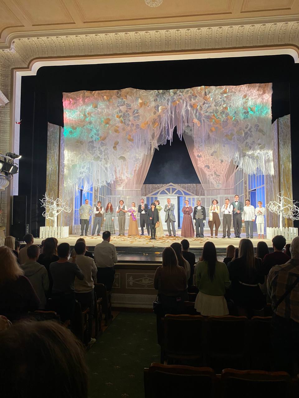 «Вишнёвый сад» — пьеса о поломанных людях «Вишнёвый сад» — пьеса о поломанных людях