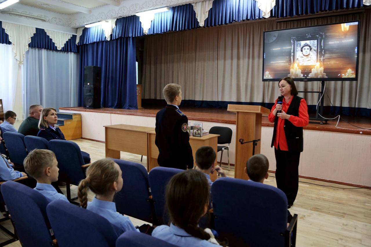 В Республике Крым прошел «Урок мужества», посвященный памяти военного корреспондента Александра Федорчака В Республике Крым прошел «Урок мужества», посвященный памяти военного корреспондента Александра Федорчака