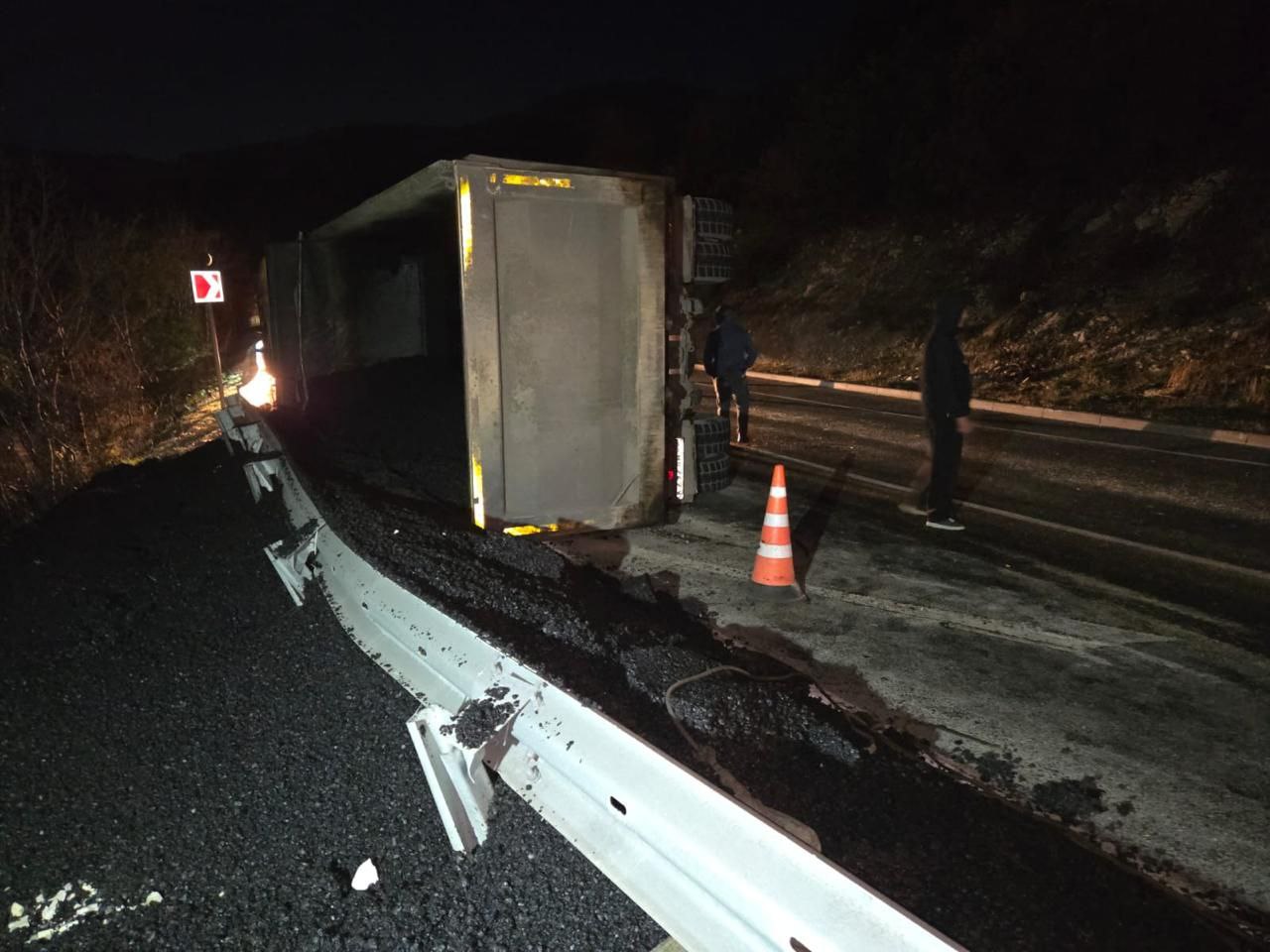 Росприроднадзор выясняет обстоятельства загрязнения почв после ДТП в Краснодарском крае Росприроднадзор выясняет обстоятельства загрязнения почв после ДТП в Краснодарском крае