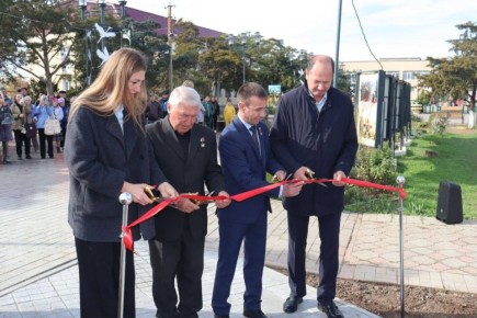 Юрий Нимченко: Воинскому долгу верны: в Крыму увековечили подвиг военных летчиков