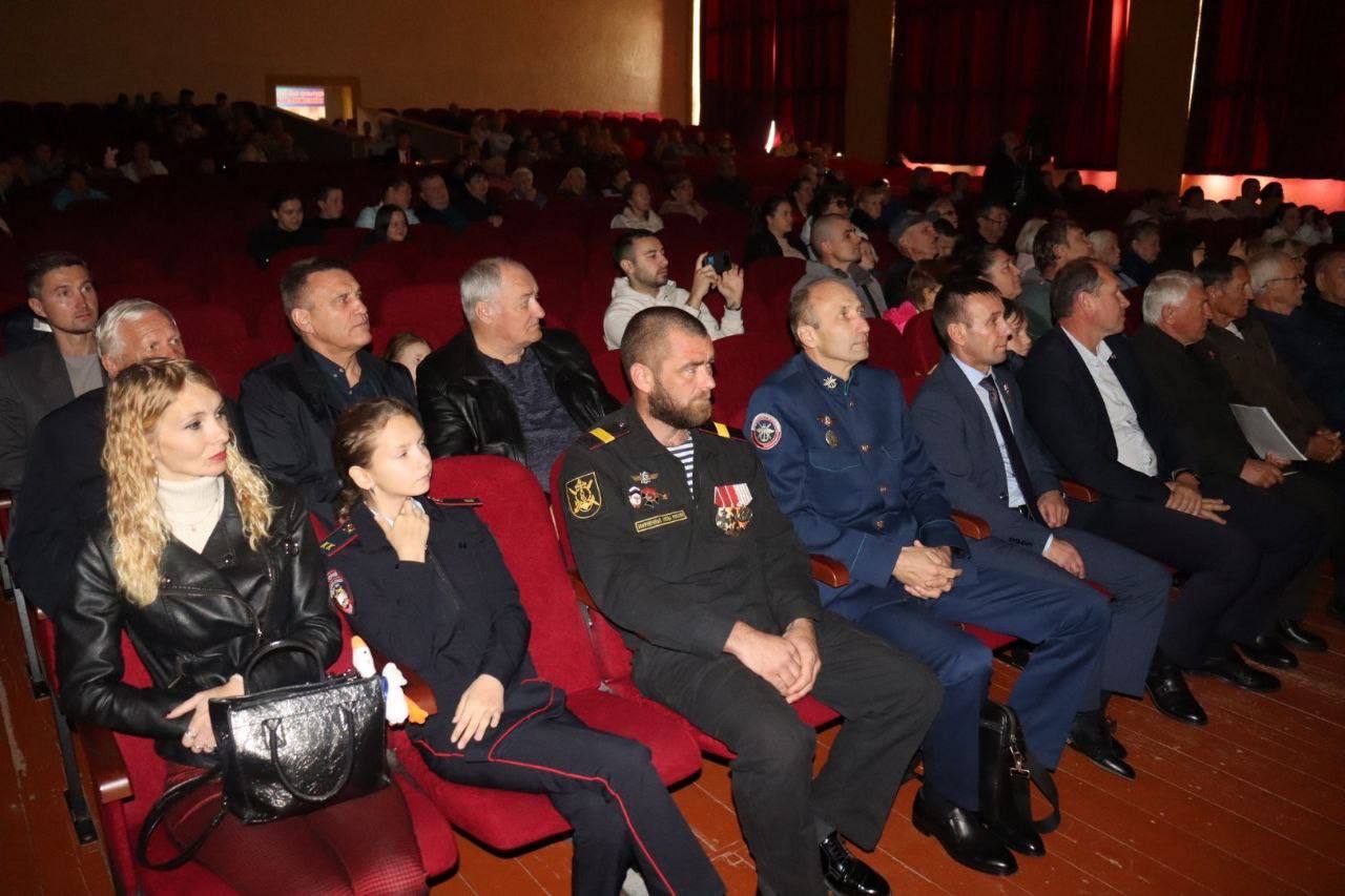 Юрий Нимченко: Воинскому долгу верны: в Крыму увековечили подвиг военных летчиков Юрий Нимченко: Воинскому долгу верны: в Крыму увековечили подвиг военных летчиков