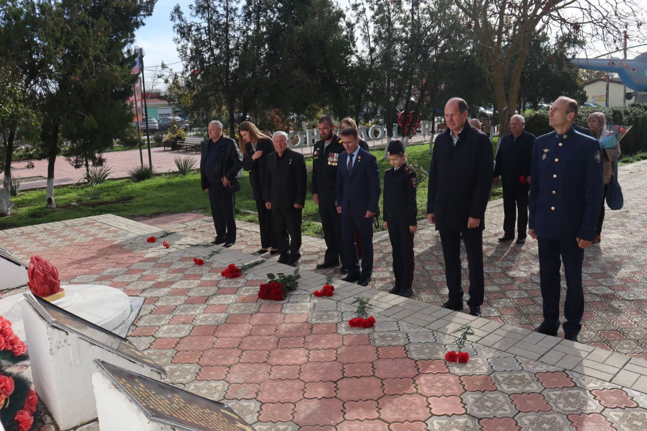 Владислав Хаджиев: Россия сильна,когда мы едины! Владислав Хаджиев: Россия сильна,когда мы едины!