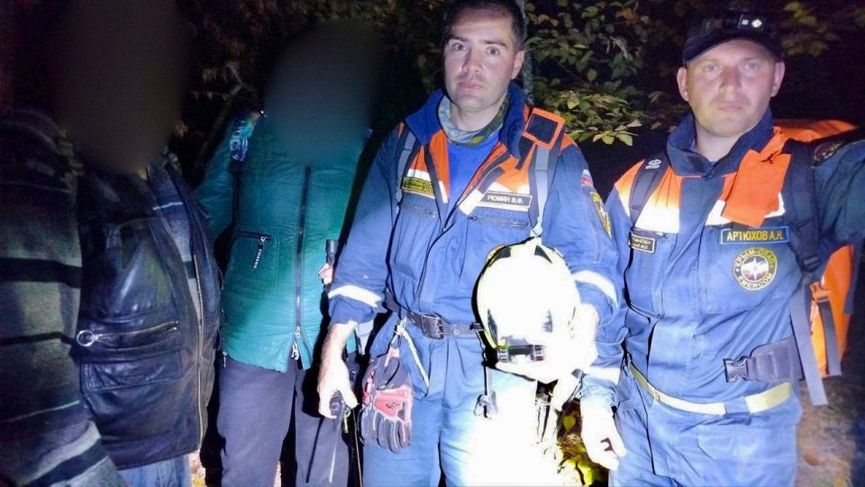 Два туриста заблудились на горе Аю-Даг Два туриста заблудились на горе Аю-Даг