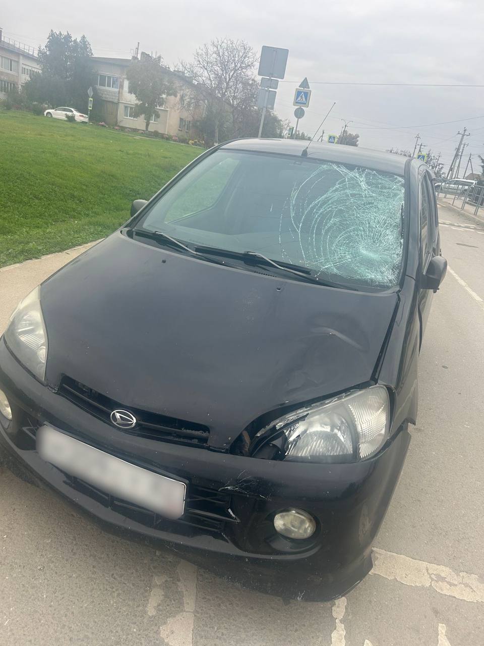 В Сакском районе легковушка насмерть сбила мужчину