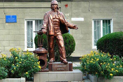 Александр Юрьев: Официальные страницы руководителей ресурсоснабжающих организаций Крыма в соцсети «ВКонтакте»: