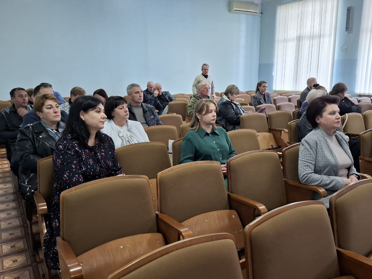 5 ноября глава администрации Советского района Александр Харламов провел аппаратное совещание по социально значимым вопросам района с руководителями структурных подразделений администрации, районного совета, организаций и... 5 ноября глава администрации Советского района Александр Харламов провел аппаратное совещание по социально значимым вопросам района с руководителями структурных подразделений администрации, районного совета, организаций и...