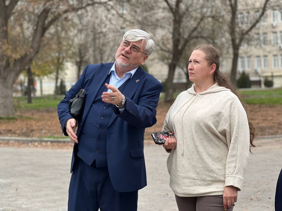 «Благоустроенные дворы и общественные территории – это не только красиво, но, в первую очередь, комфортно для жителей. Внимательно осмотрели все территории и определили перечень вопросов, которые необходимо доработать», –... «Благоустроенные дворы и общественные территории – это не только красиво, но, в первую очередь, комфортно для жителей. Внимательно осмотрели все территории и определили перечень вопросов, которые необходимо доработать», –...