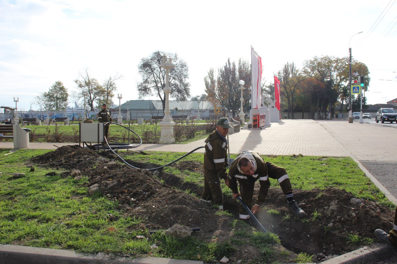 Монтаж системы автоматического полива в сквере «Монетка» вышел на финальный этап Монтаж системы автоматического полива в сквере «Монетка» вышел на финальный этап