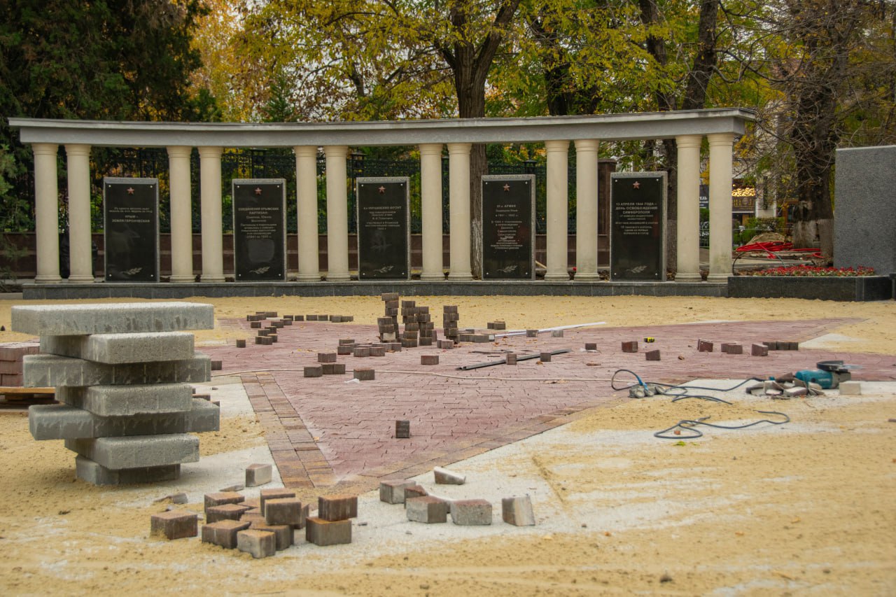 Реконструкцию двух скверов в Симферополе завершат к маю 2026 года Реконструкцию двух скверов в Симферополе завершат к маю 2026 года