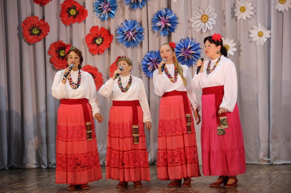 В судакском городском ДК «Долина Роз» прошёл торжественный концерт "Единая Россия - единая семья" В судакском городском ДК «Долина Роз» прошёл торжественный концерт "Единая Россия - единая семья"