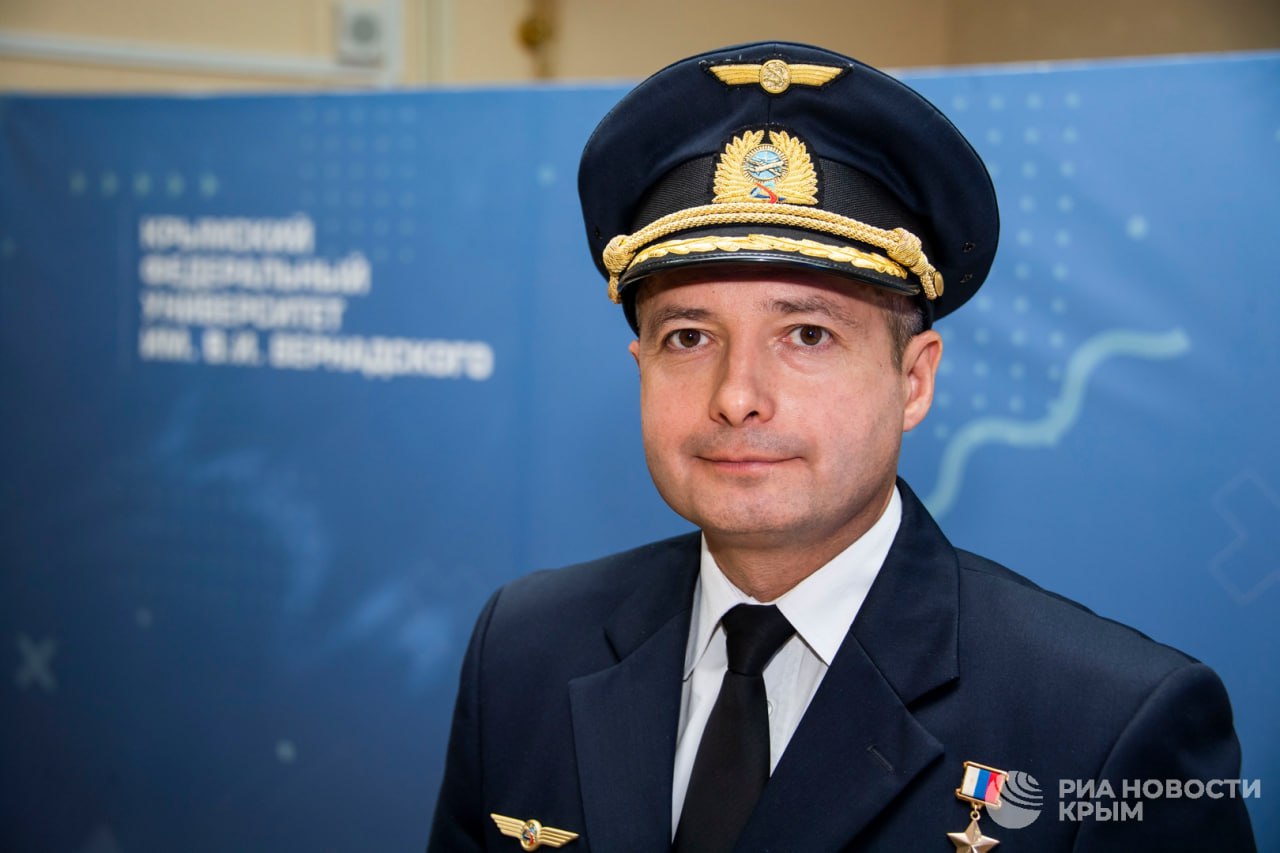 В КФУ имени Вернадского прошла встреча с Героем РФ Дамиром Юсуповым