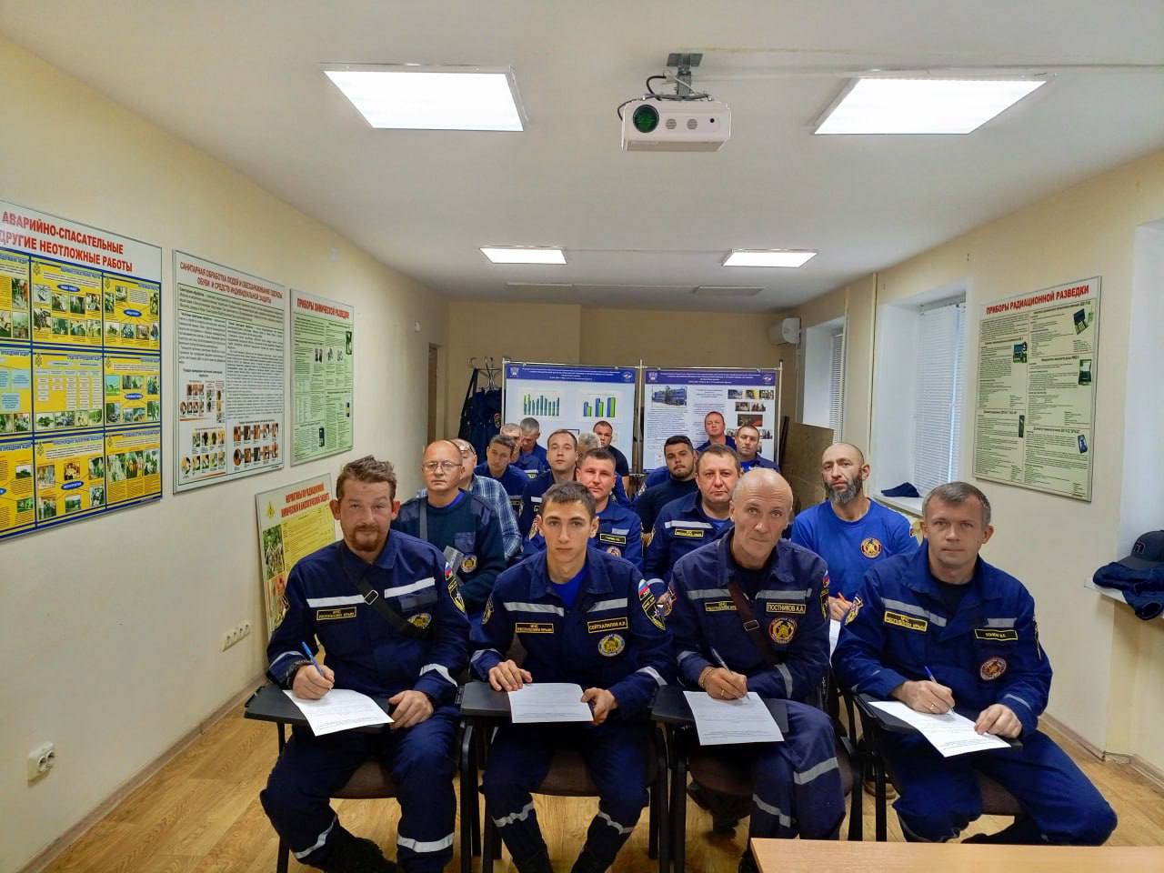 Обучение по первоначальной подготовке спасателей успешно завершено Обучение по первоначальной подготовке спасателей успешно завершено