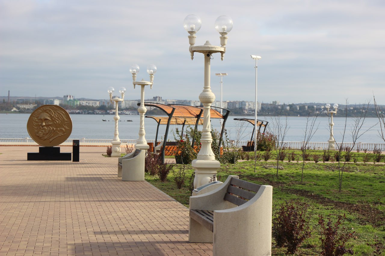 Монтаж системы автоматического полива в сквере «Монетка» вышел на финальный этап Монтаж системы автоматического полива в сквере «Монетка» вышел на финальный этап