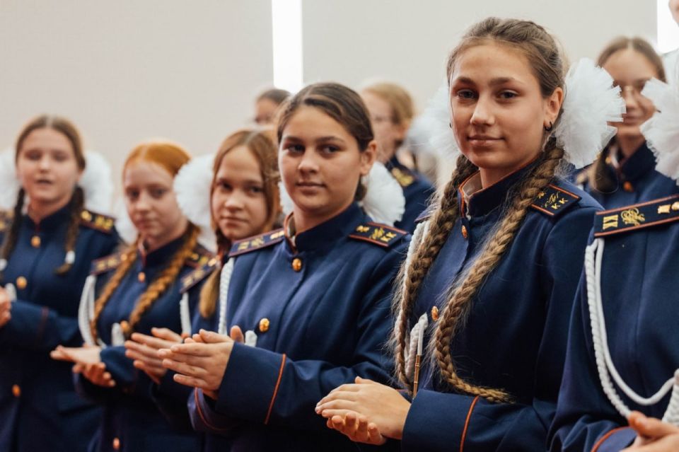 В Следственном комитете состоялся показ литературно-музыкального спектакля «Баллада о женщинах» В Следственном комитете состоялся показ литературно-музыкального спектакля «Баллада о женщинах»