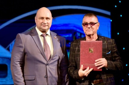 Владимир Немцев: В СЦКИ поздравил трудовой коллектив предприятия «Севэлектроавтотранс им. А.С. Круподёрова» с 75-летием предприятия