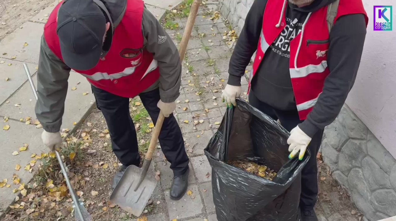 От 70 до 120 мешков листвы