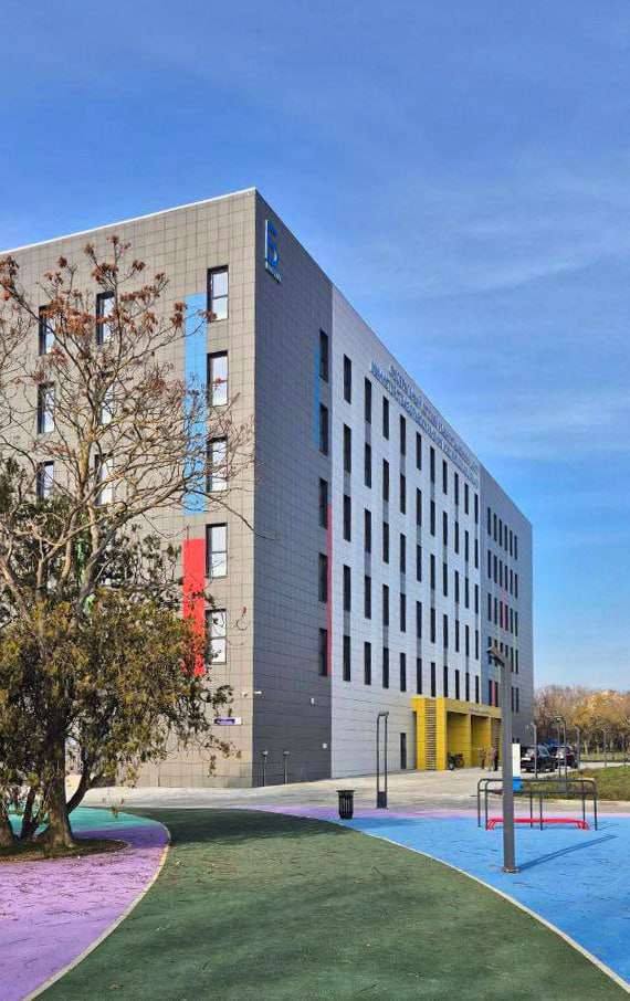 Марат Хуснуллин проверил ход строительства федерального детского реабилитационного центра «Мойнаки» в Республике Крым Марат Хуснуллин проверил ход строительства федерального детского реабилитационного центра «Мойнаки» в Республике Крым