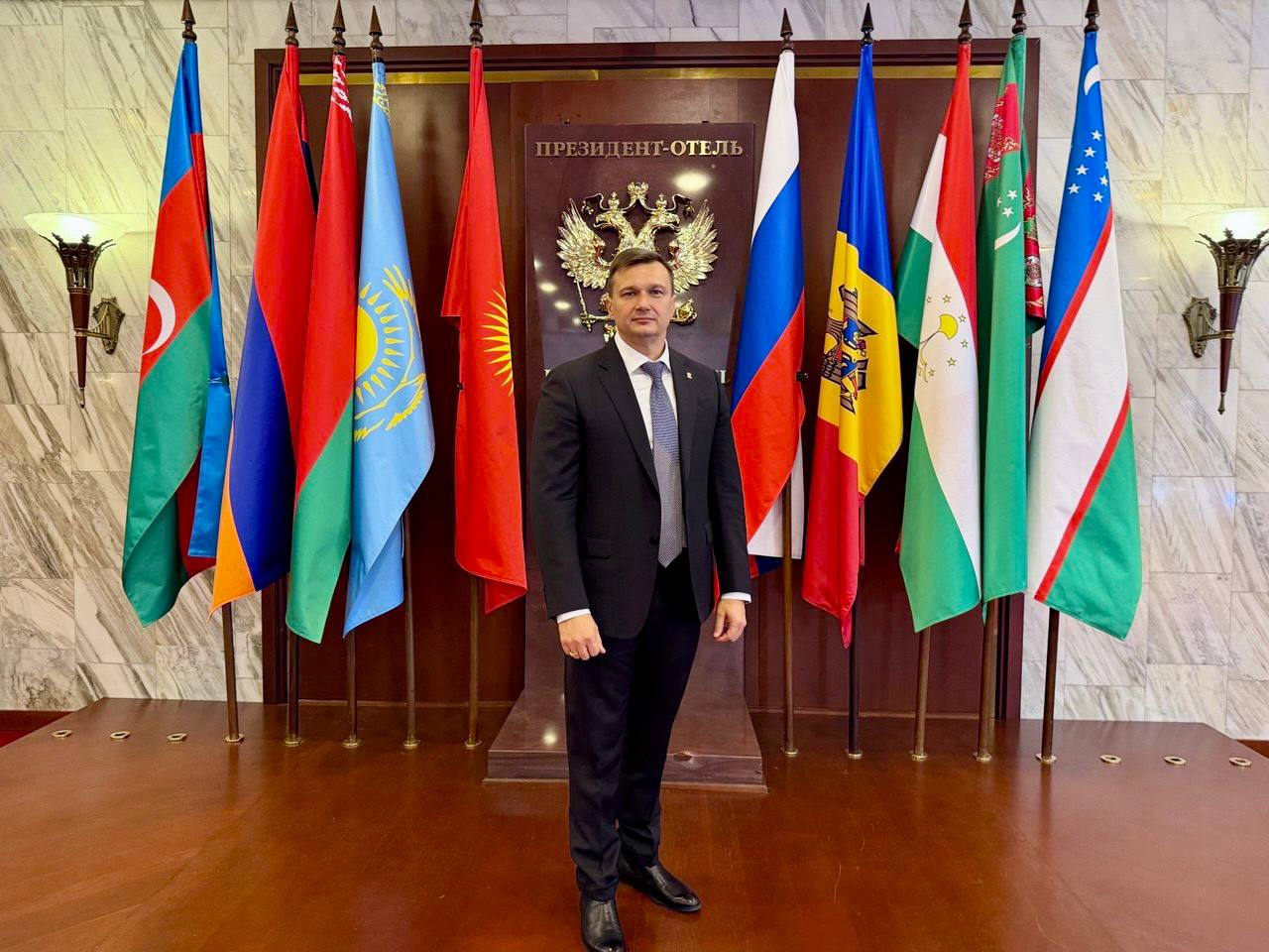 Константин Шимановский: В Москве проходит Ялтинский международный форум Константин Шимановский: В Москве проходит Ялтинский международный форум