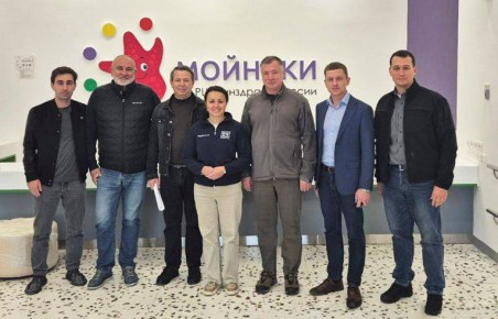 Марат Хуснуллин проверил ход строительства федерального детского реабилитационного центра «Мойнаки» в Республике Крым