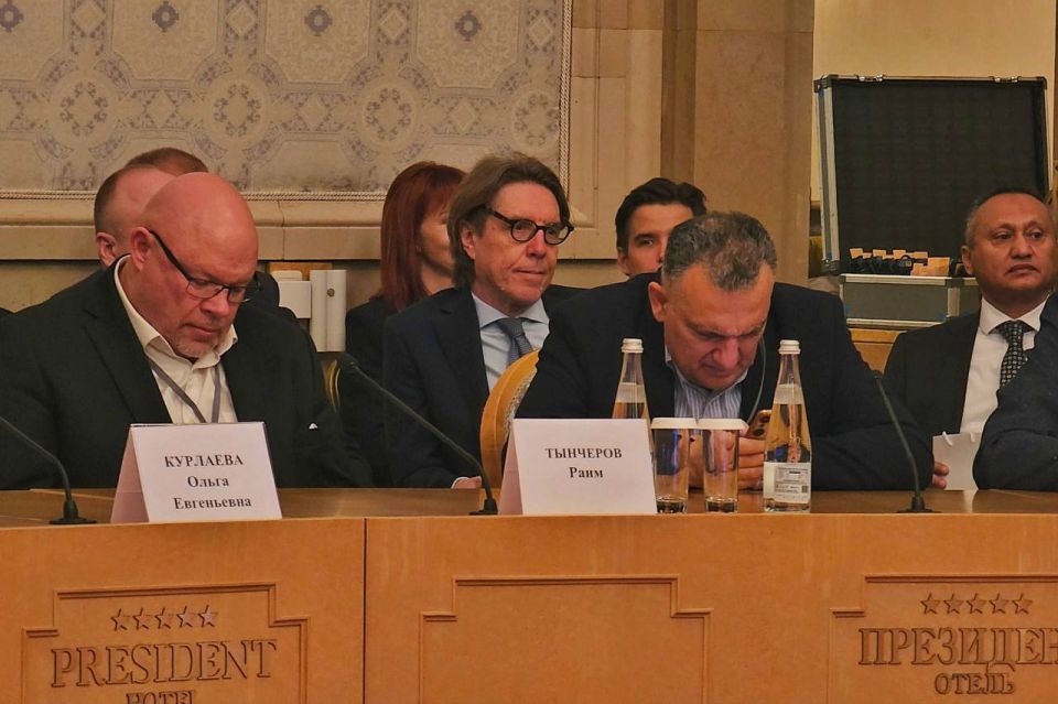 Владимир Константинов принял участие в работе Ялтинского международного форума Владимир Константинов принял участие в работе Ялтинского международного форума