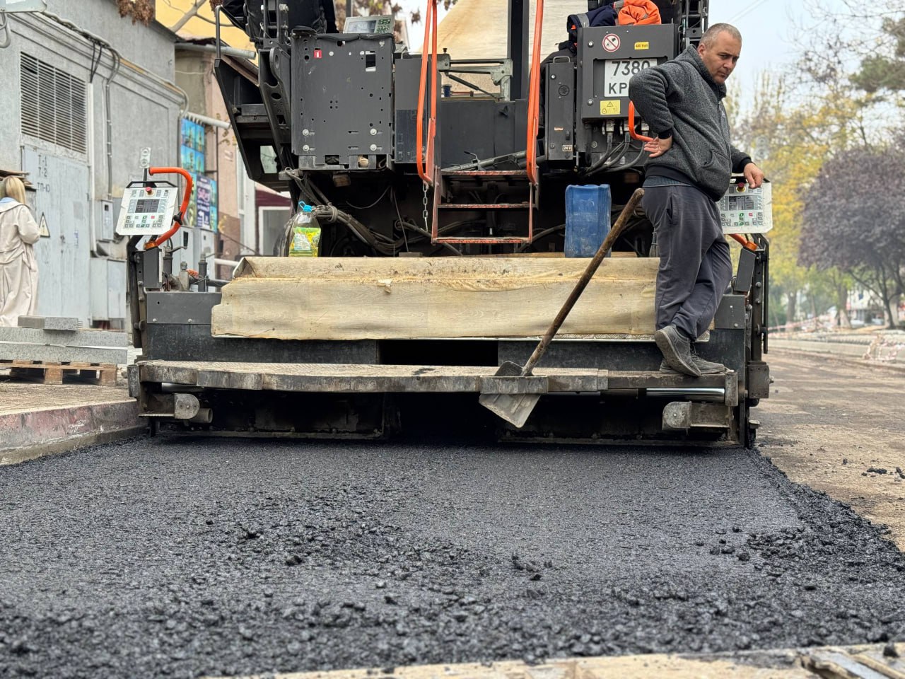 Подрядная организация «Крым-Магистраль» приступила к асфальтированию Кооперативного переулка Подрядная организация «Крым-Магистраль» приступила к асфальтированию Кооперативного переулка