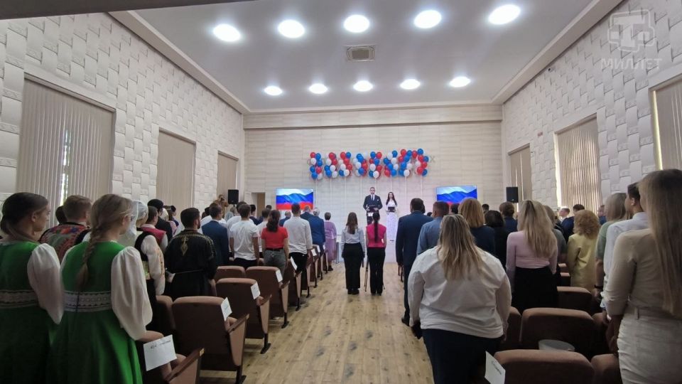 День народного единства отметили студенты Крымского юридического института День народного единства отметили студенты Крымского юридического института