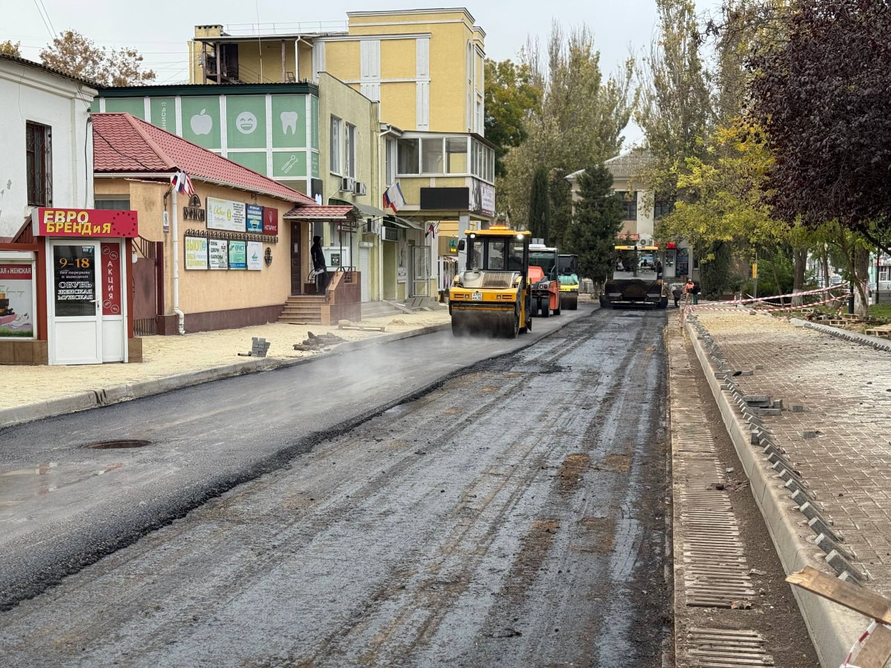 Подрядная организация «Крым-Магистраль» приступила к асфальтированию Кооперативного переулка Подрядная организация «Крым-Магистраль» приступила к асфальтированию Кооперативного переулка
