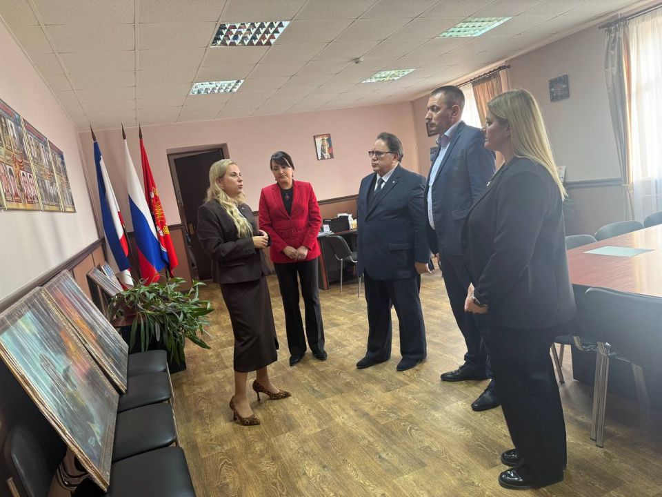 Жители Судака знакомятся с документальным наследием Крыма