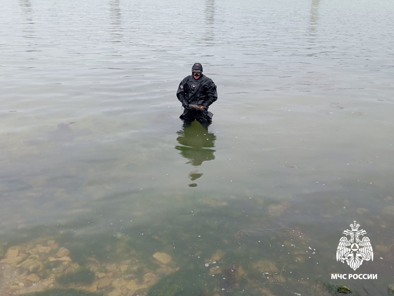 За минувшие сутки пожарно-спасательные подразделения ГУ МЧС России по Республике Крым реагировали на: За минувшие сутки пожарно-спасательные подразделения ГУ МЧС России по Республике Крым реагировали на: