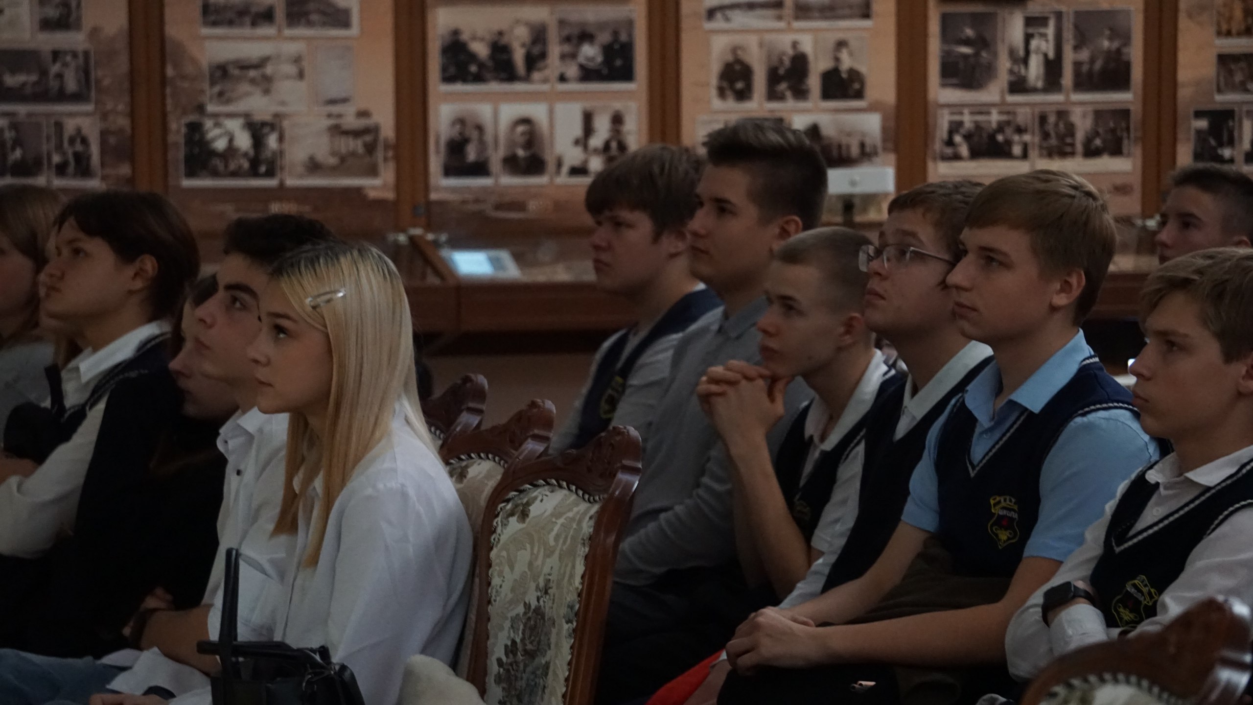 7 ноября в Доме-музее А.П. Чехова состоялась презентация проекта «Дорогами освободителей», который рассказывает об уникальной патриотической акции — пешем походе-реконструкции по местам боев за освобождение Крыма в 1944 году 7 ноября в Доме-музее А.П. Чехова состоялась презентация проекта «Дорогами освободителей», который рассказывает об уникальной патриотической акции — пешем походе-реконструкции по местам боев за освобождение Крыма в 1944 году