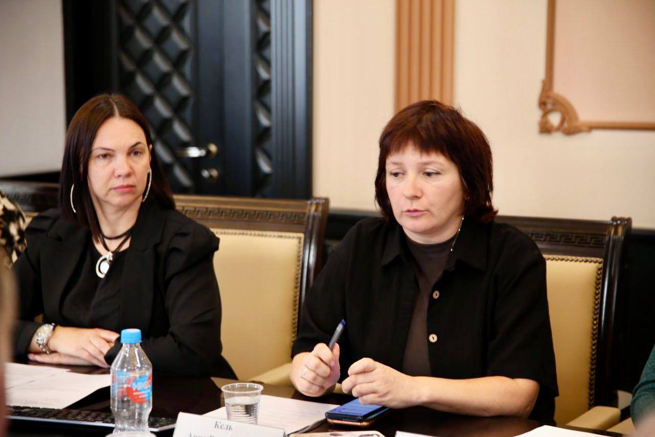 Как член Общественной палаты и куратор принял участие в очередном совместном заседании Общественных советов города Бахчисарая и Бахчисарайского района Как член Общественной палаты и куратор принял участие в очередном совместном заседании Общественных советов города Бахчисарая и Бахчисарайского района