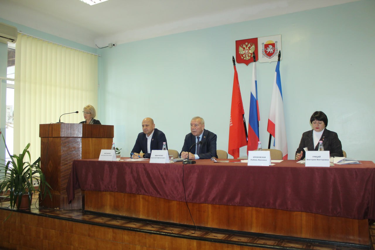 Александр Харламов: Сегодня совместно с председателем Советского районного совета Викторией Грицай, первым заместителем председателя Крымского республиканского Союза ветеранов Анатолием Афанасьевичем Иванченко принял участие...