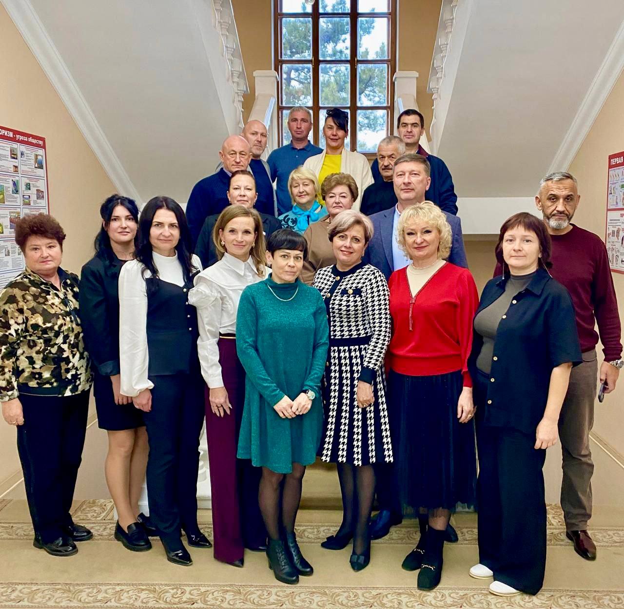 Как член Общественной палаты и куратор принял участие в очередном совместном заседании Общественных советов города Бахчисарая и Бахчисарайского района