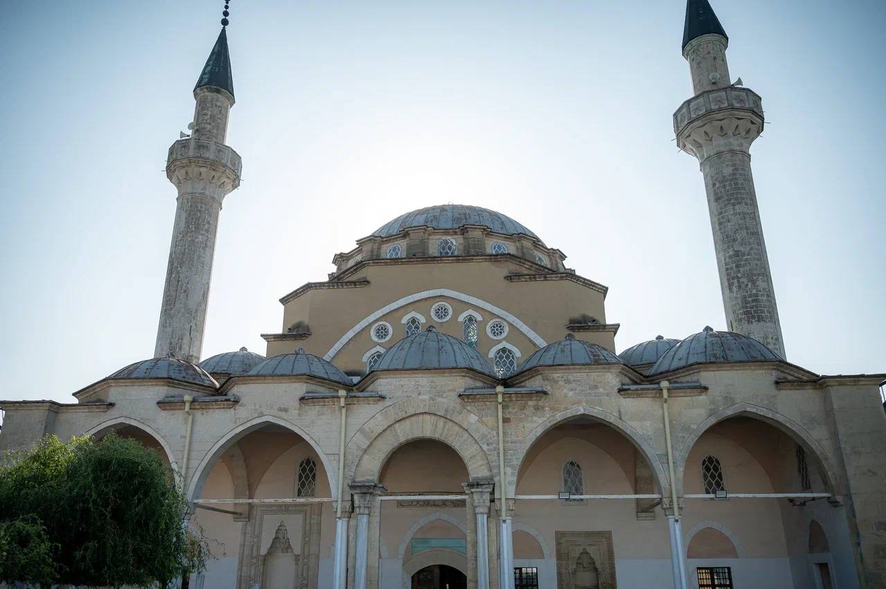 Александр Юрьев: В Евпатории в рамках социального проекта «Особый взгляд» прошла первая экскурсия для людей с нарушениями зрения Александр Юрьев: В Евпатории в рамках социального проекта «Особый взгляд» прошла первая экскурсия для людей с нарушениями зрения