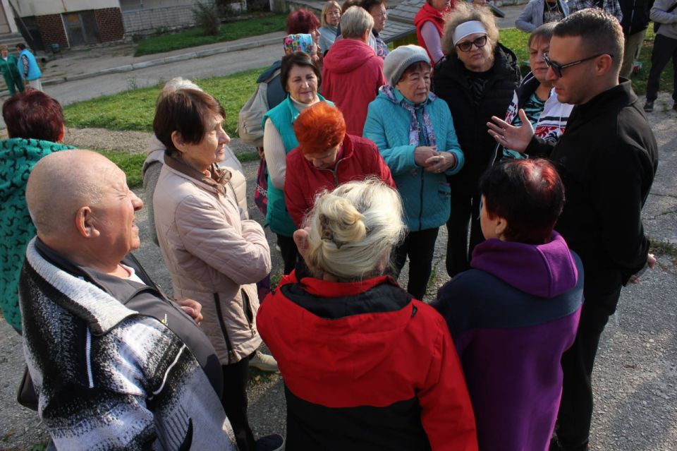 Владимир Ким: Провел встречу с жителями Краснокаменки Владимир Ким: Провел встречу с жителями Краснокаменки