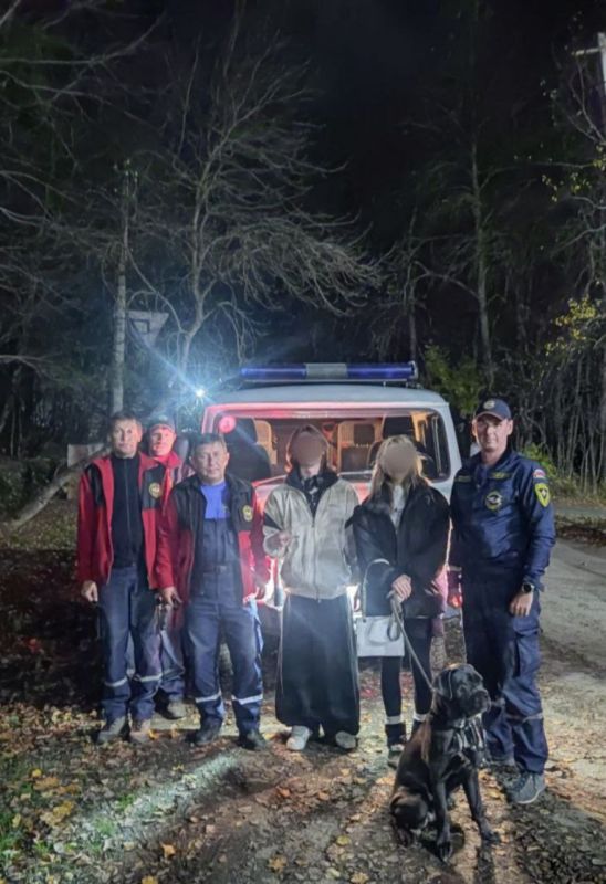 Спасатели "КРЫМ-СПАС" оказали помощь 2-м туристам, заблудившимся на Ангарском перевале