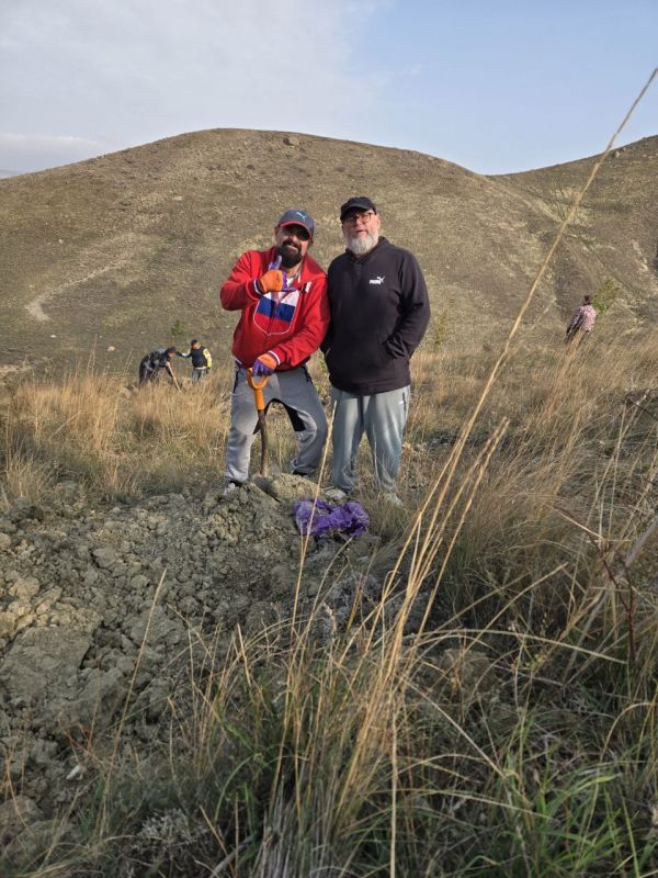 Сегодня в Коктебеле Межрегиональная общественная организация "Ветераны специальной военной операции Крыма и Севастополя", руководителем которой является Дмитрий Трефилов, совместно со спортивным клубом "Крым 4/4"... Сегодня в Коктебеле Межрегиональная общественная организация "Ветераны специальной военной операции Крыма и Севастополя", руководителем которой является Дмитрий Трефилов, совместно со спортивным клубом "Крым 4/4"...