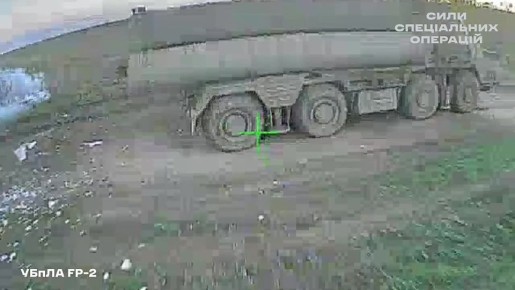 Удары Украины по Крыму.. После десанта Буданова в последние дни начали публиковать видео не ГУР Украины, а ССО - сил специальных операций. Выглядит это как грамотно построенный антикриз, где сместили перемоги на другое...