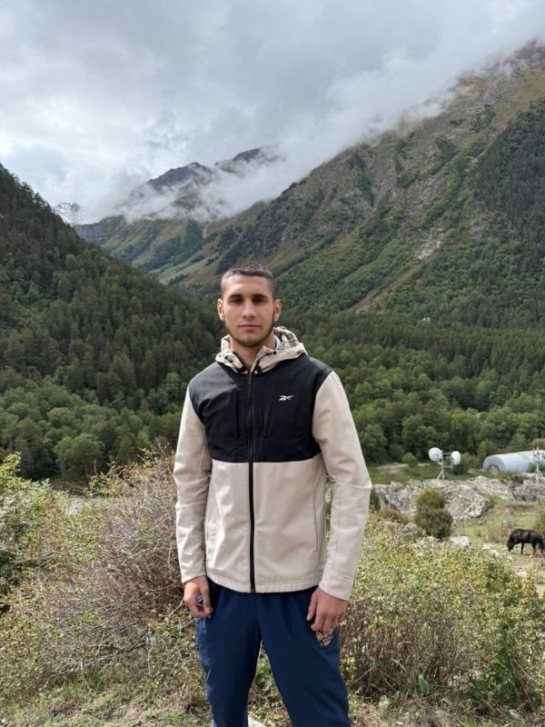 Сергей Аксёнов: Рад поздравить крымского боксера Юрия Аветяна, который завоевал золотую медаль на первенстве Европы среди юниоров и юниорок 17–18 лет и молодежи 19–22 лет!