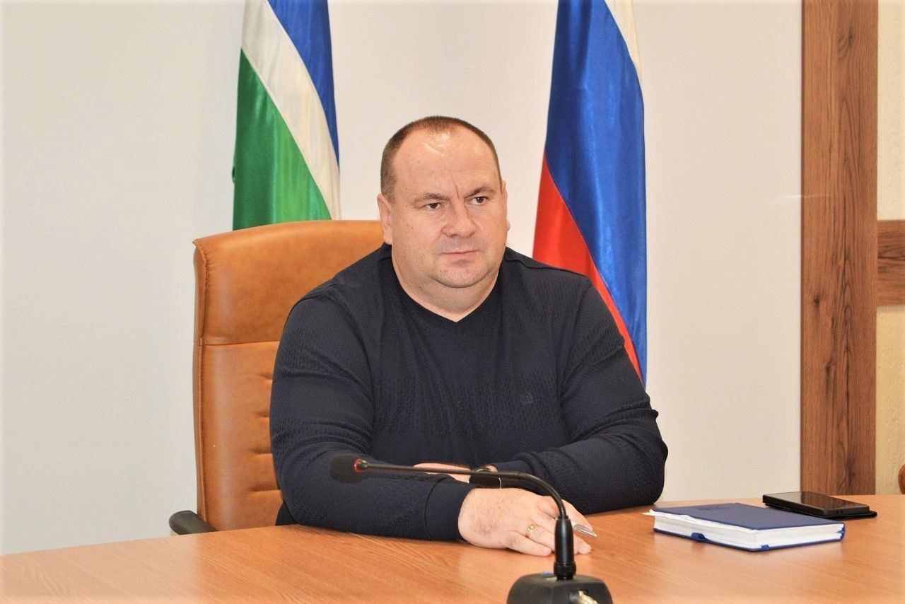 Александр Соколовский: При участии заместителя председателя районного совета Елены Стельмах провёл аппаратное совещание с руководителями предприятий, организаций и служб района