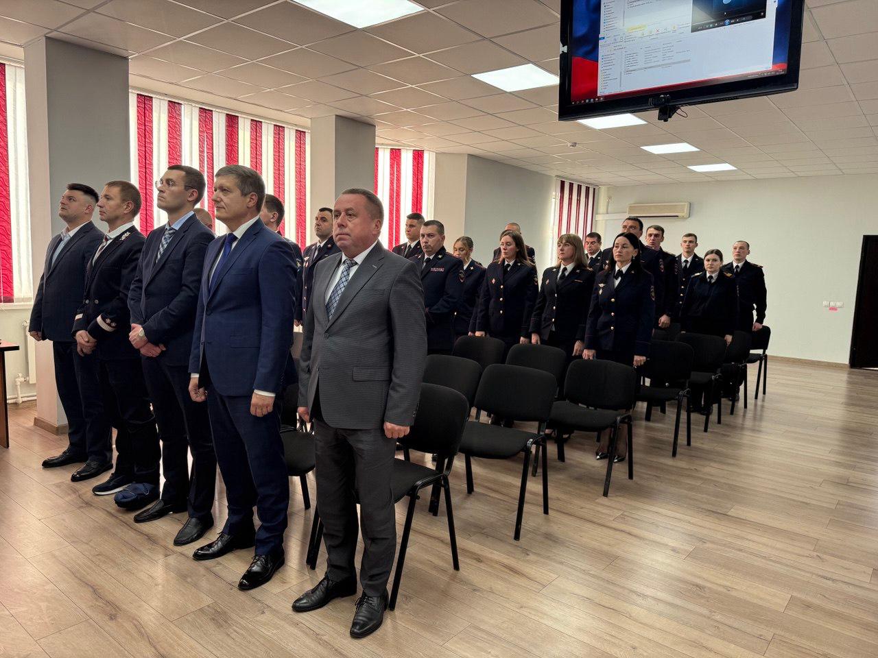 Торжественные мероприятия в честь Дня сотрудника органов внутренних дел Российской Федерации прошли во всех линейных подразделениях Управления на транспорте МВД России по Южному федеральному округу Торжественные мероприятия в честь Дня сотрудника органов внутренних дел Российской Федерации прошли во всех линейных подразделениях Управления на транспорте МВД России по Южному федеральному округу