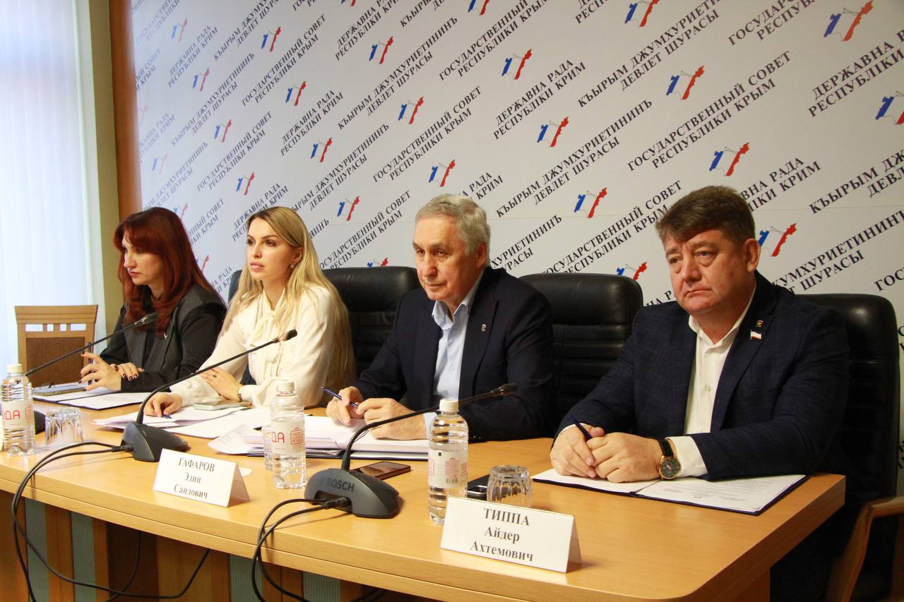 Анастасия Гридчина: Сегодня на совместном заседании комитетов Государственного Совета Республики Крым по межнациональным отношениям и по народной дипломатии и межрегиональным связям депутаты рассмотрели проект закона... Анастасия Гридчина: Сегодня на совместном заседании комитетов Государственного Совета Республики Крым по межнациональным отношениям и по народной дипломатии и межрегиональным связям депутаты рассмотрели проект закона...