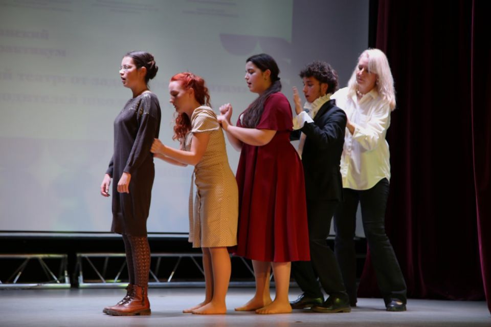 �� ������ �������� � ���������� ���������� ��������� �������-��������� ��������� �����: �� ����� � �����������