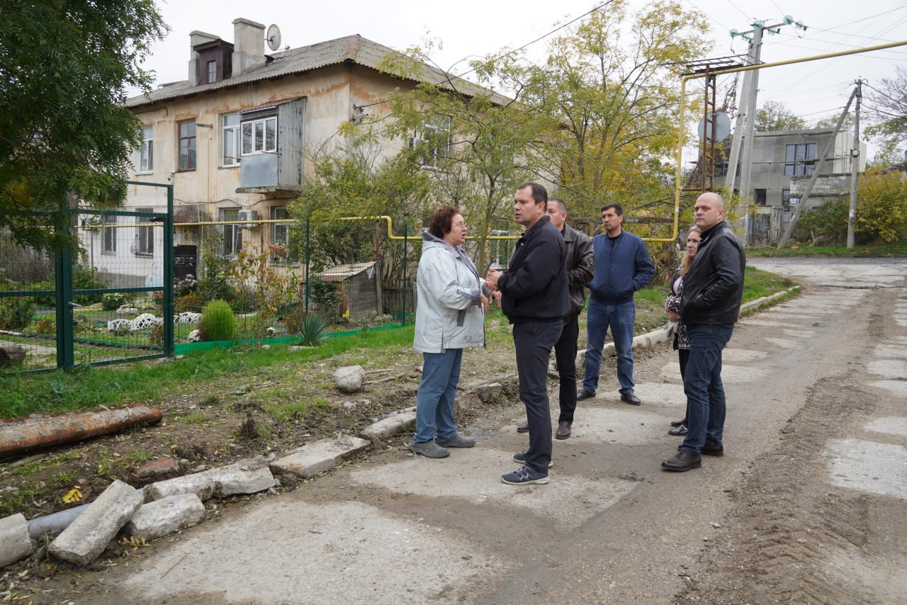 Керченский филиал ГУП РК «Крымавтодор» приступил к ремонту улиц Южной и Вити Коробкова